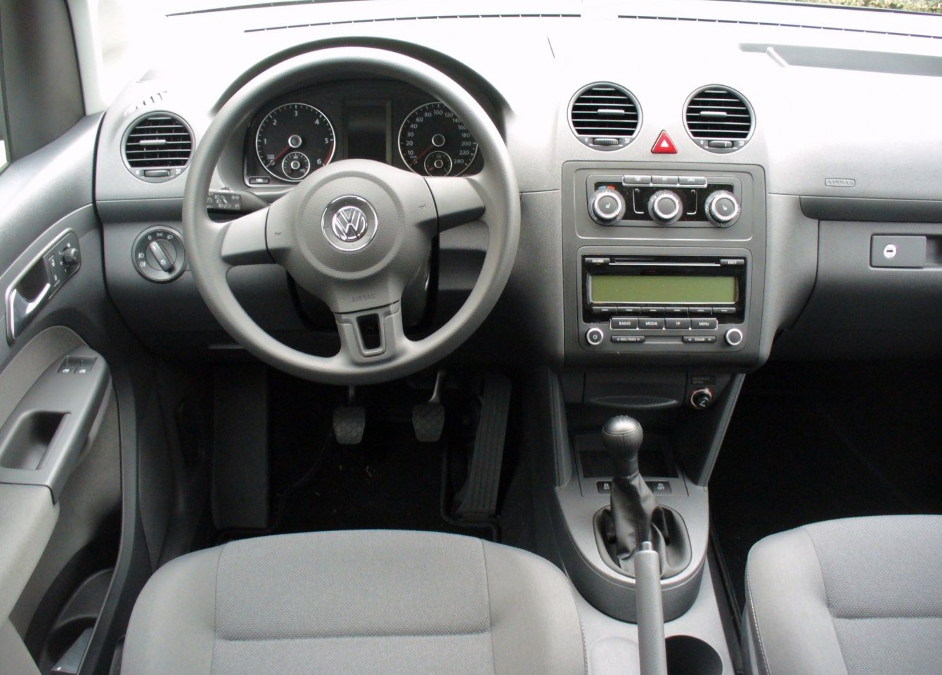 Volkswagen Caddy technical specifications and fuel economy